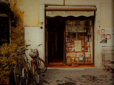 Cosa vuol dire essere una libreria indipendente oggi? Dialogo con Fahrenheit 451