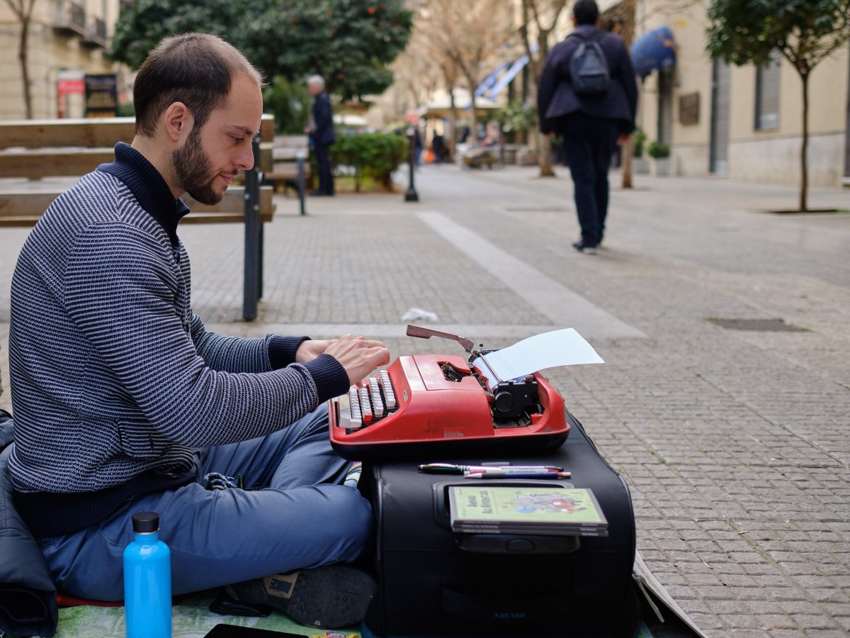 Scrittore per strada: Intervista a Walter Lazzarin